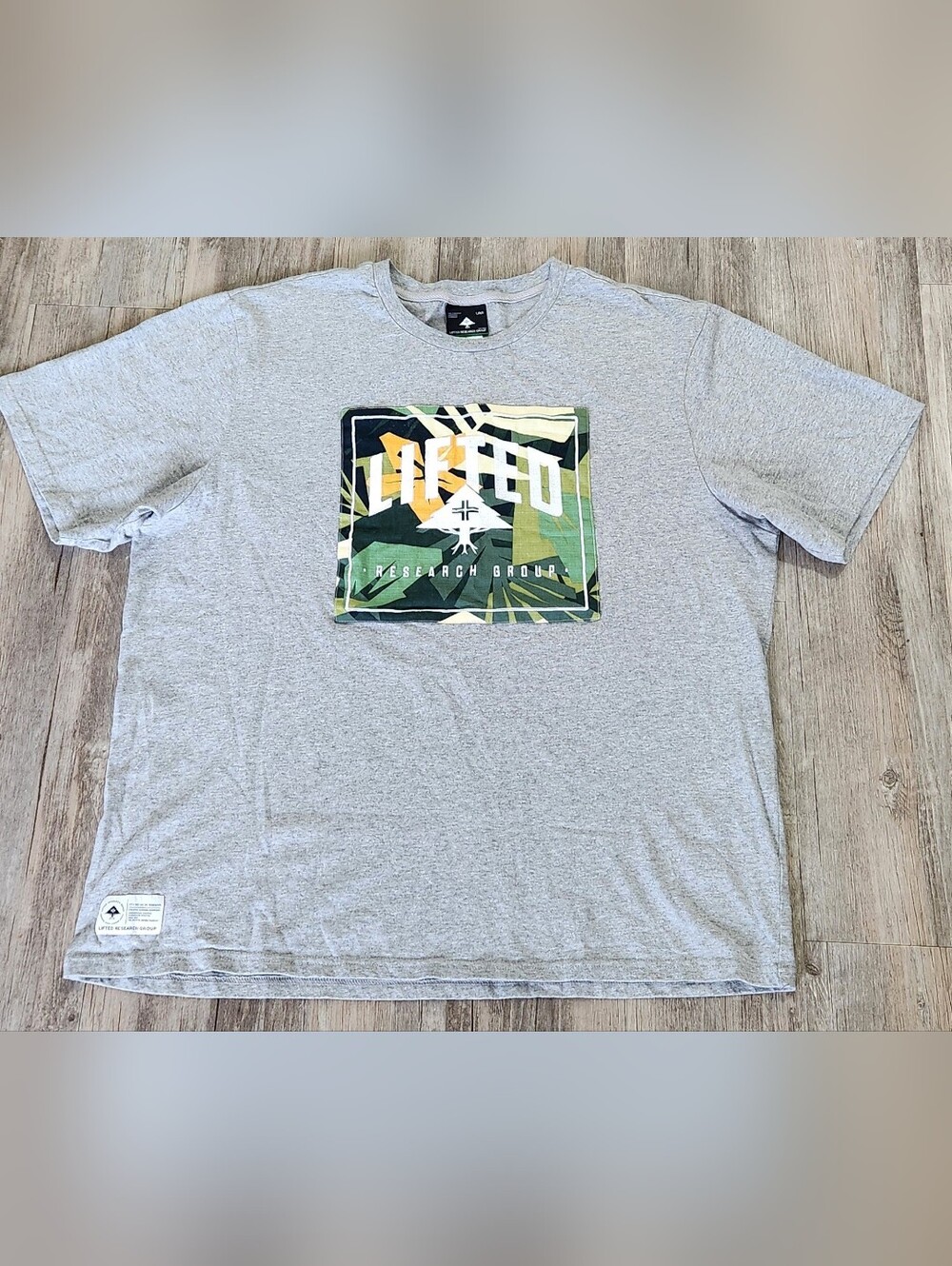 Vintage Y2K LRG T-shirt size XL boxy camo gray
